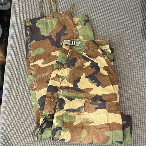 Camouflage Cargo Pants - Picture 1 of 4